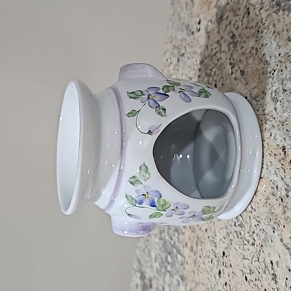 Tart warmer, hand painted lavender flowers, very pretty